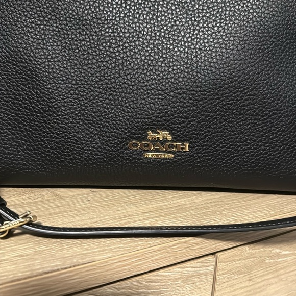 Coach Laurel Large Shoulder/Crossbody Bag - Picture 2 of 7